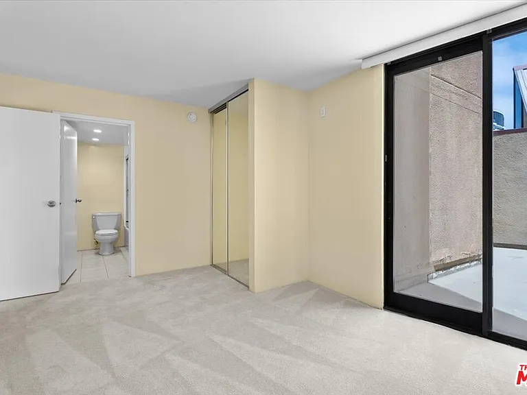 4265 Marina City Dr #101 — Photo 15
