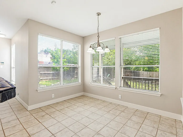 422 Pease Holw — Photo 12