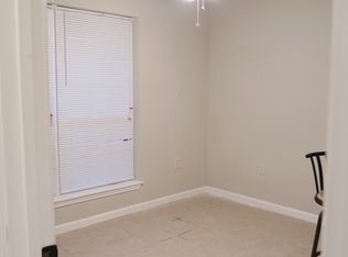 420 Carrie Dr APT 102, Denham Springs, LA 70726