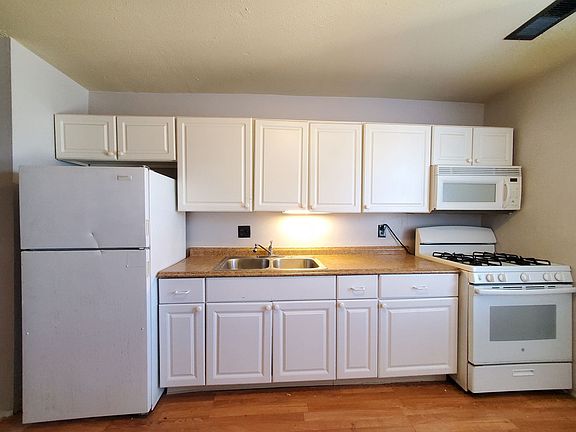 5th image of 408 Princeton Dr SE APT 8
