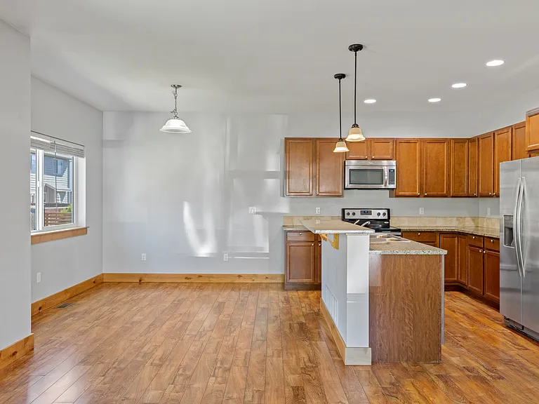 2781 Renee Way — Photo 9