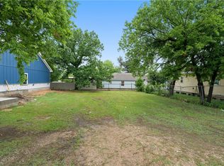 820 S 20th St, Waco, TX 76706
