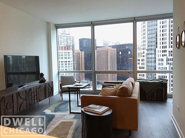 1st image of 455 N Park Dr #1