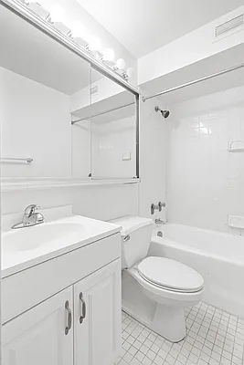 Rented by Mirador Real Estate | media 18