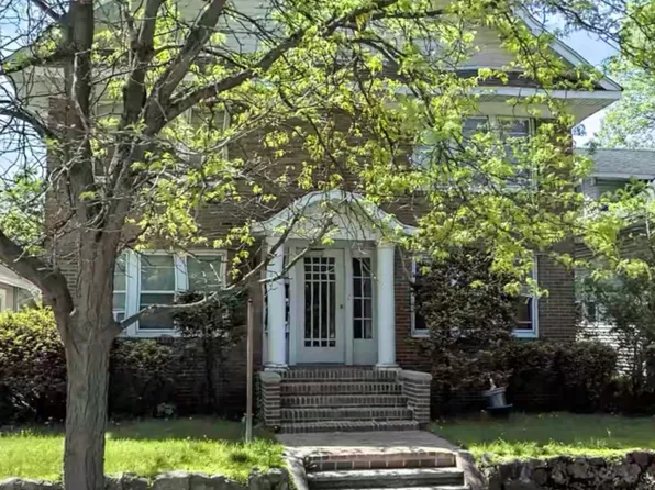 663 Kilbourn St APT E, Elkhart, IN 46514