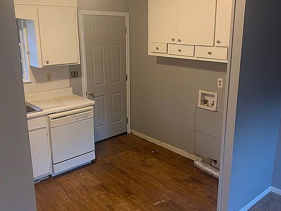 4th image of 12 Crestview Dr