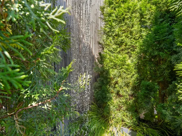 21 East 22nd Street image 8 of 10