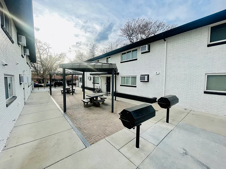 Private Courtyard