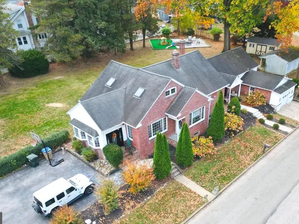 3768 School Ln, Newtown Square, PA 19073