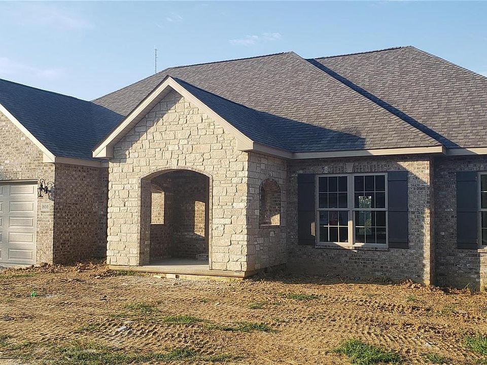 1st image of 202 Castle Rock Vlg