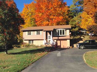 403 Radisson Dr, Marquette, MI 49855