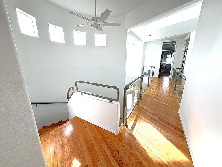 8509 NW Hazeltine St — Photo 22