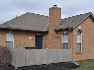2425 Hooverside Ln, Grove City, OH 43123