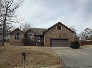 408 Hunter Ave, Branson, MO 65616