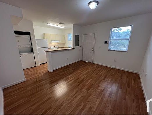 1st image of 720 NW 61st St APT 14