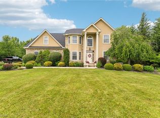 8874 Sharp Rd, Olmsted Falls, OH 44138