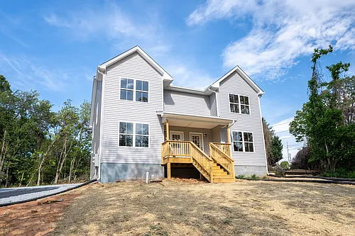 2322 Holliday St Photo 1