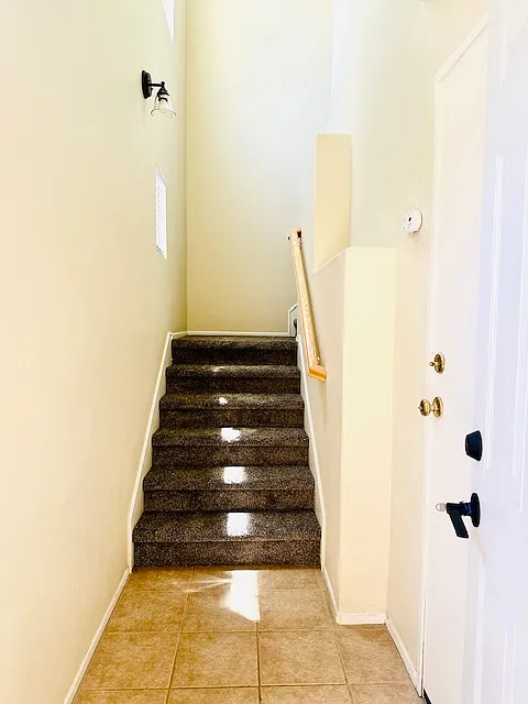 Building Photo - 820 Timberwood