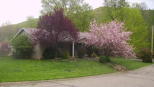 1st image of 183 Kennedy Dr