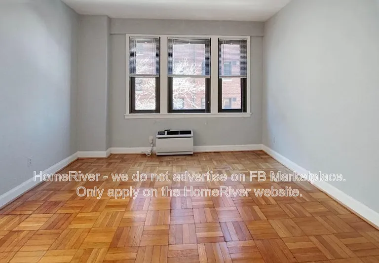 1010 25th St NW #511 — Photo 8