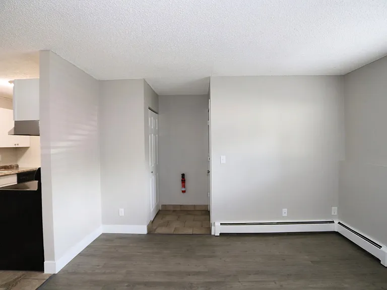 5042 El Camino Dr #91 — Photo 8