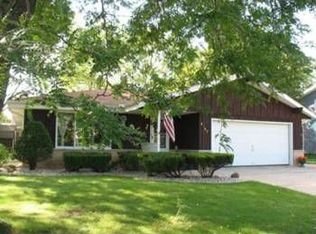 4185 S Adell Ave, New Berlin, WI 53151