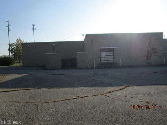 4th image of 1264 E 260th St