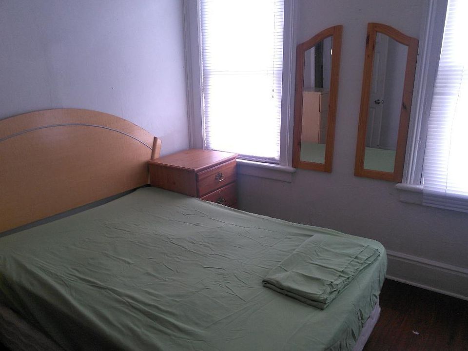 2nd image of 791 Bergen Ave