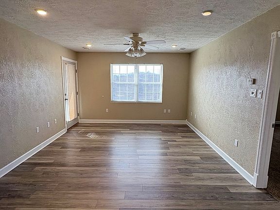 2nd image of 134 Brenda Ln #134