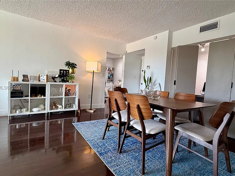 3701 N Country Club Dr #304 — Photo 7