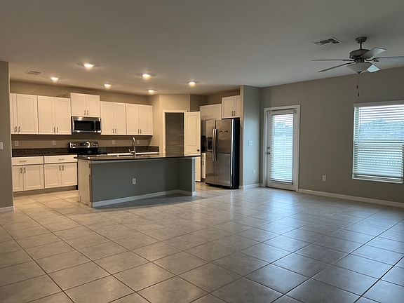 5th image of 13459 Sea Bridge Dr