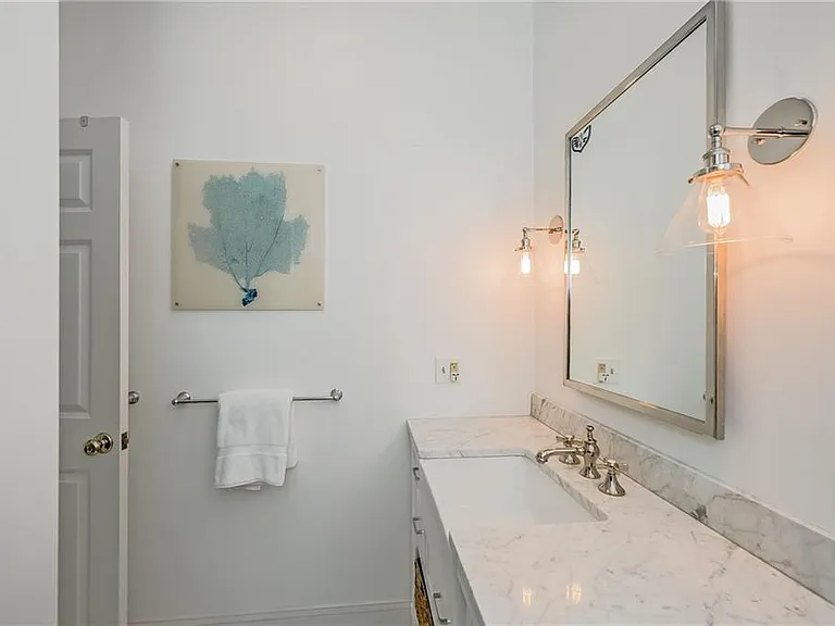 181 Ocean Ave — Photo 17