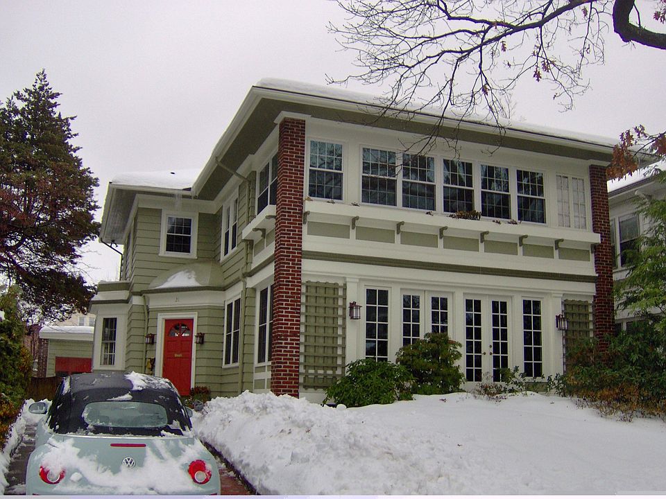 1st image of 21 Moses Brown St