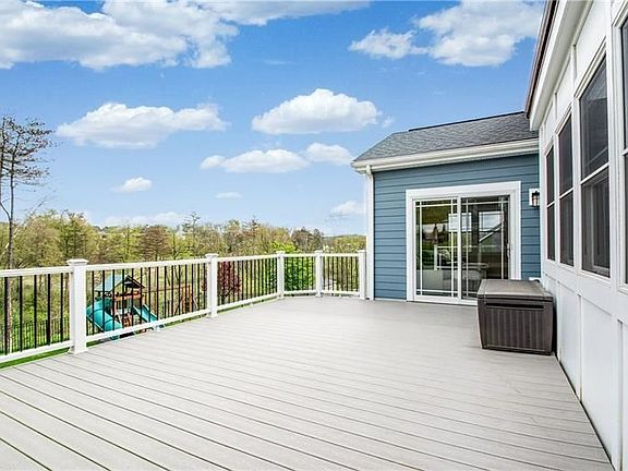 3rd image of 315 Dirkshire Ct