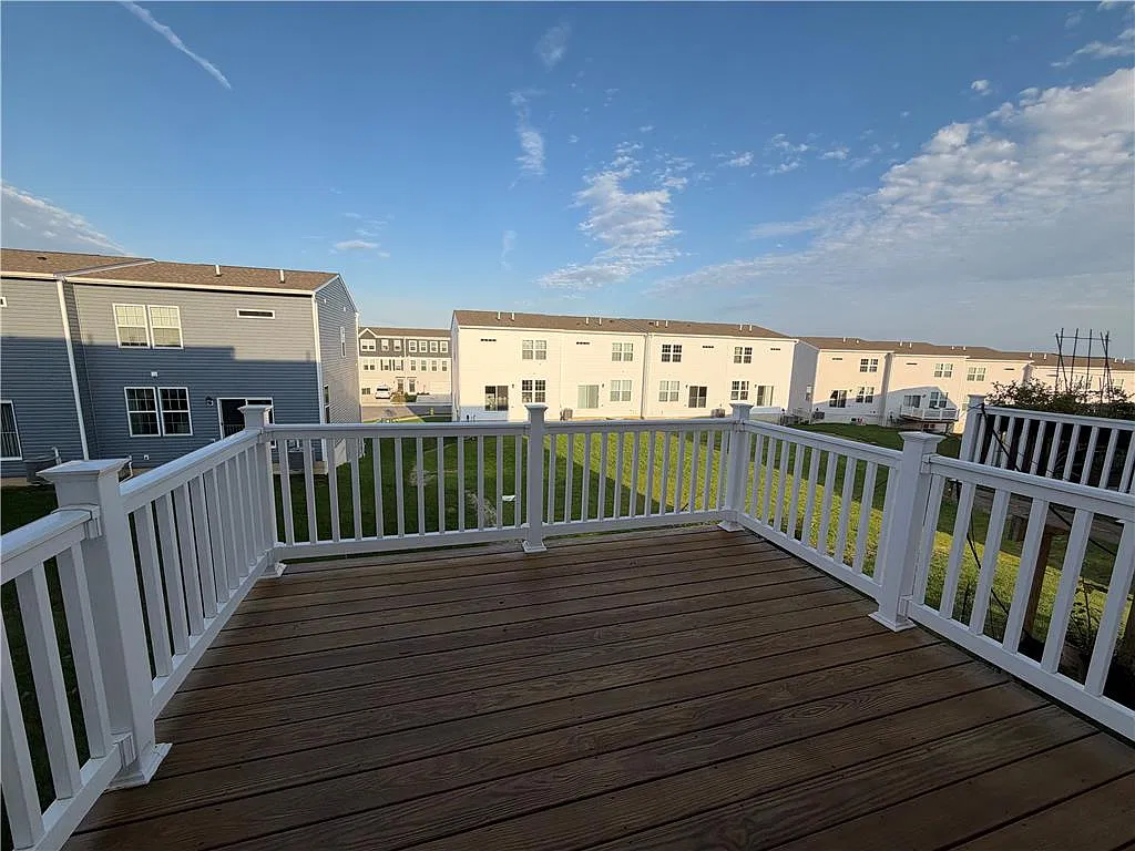 1129 Turnstone Dr — Photo 2