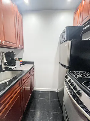 Rented by Urban Real Estate Inc | media 28