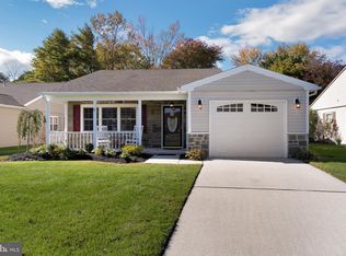 27 Andover Ct, Southampton, NJ 08088
