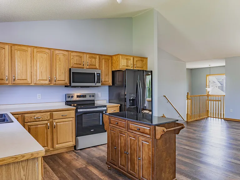 2112 Blake Ave — Photo 19