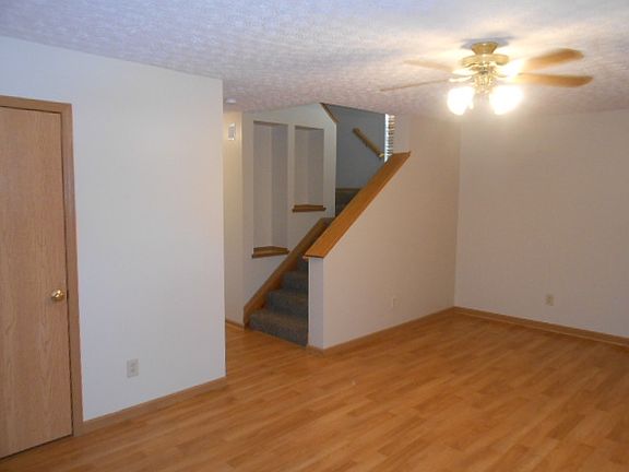 2nd image of 2233 Greenlawn Dr