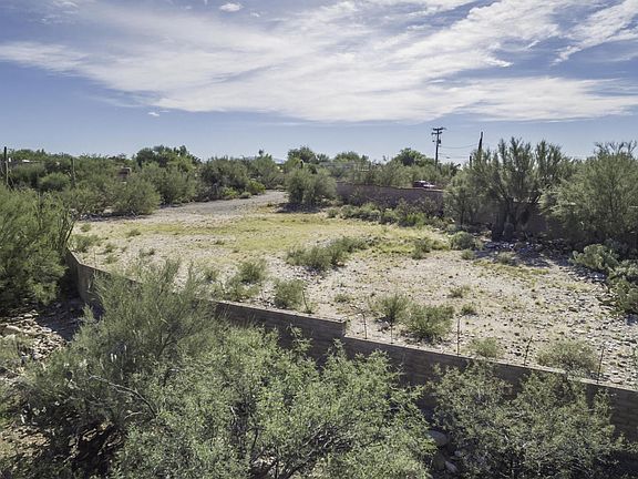 2nd image of 6207 N Canyon Dr