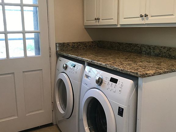 4th image of 8401 Copley Dr