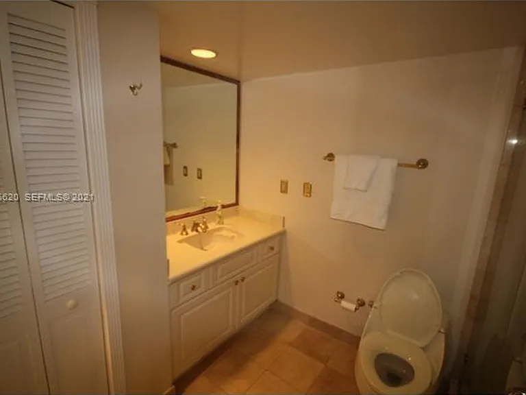 5151 Collins Ave #1030 — Photo 20