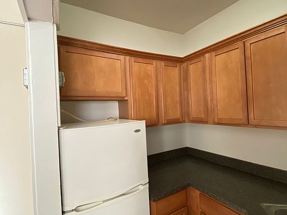 5th image of 4866 N Magnolia Ave APT 212
