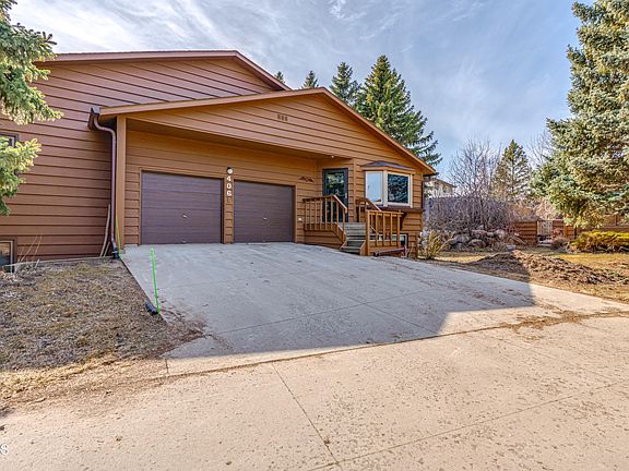 3rd image of 406 E Brandon Dr