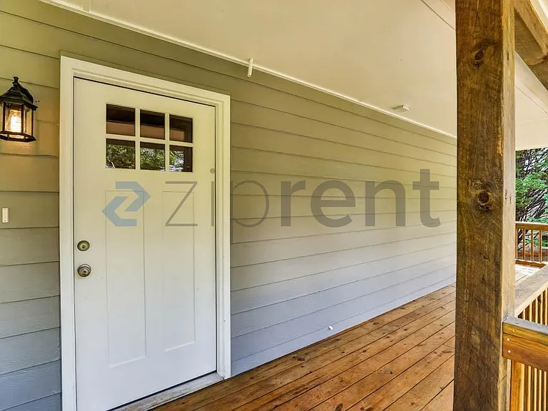 500 Camp Creek Cir #1 — Photo 2