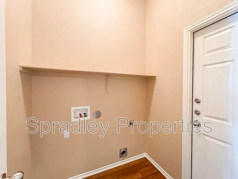 1113 Branchwood Way — Photo 14