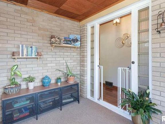 4th image of 1803 Duggleby St