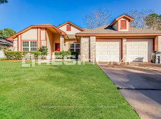 8610 Greenleaf Lake Dr, Houston, TX 77095