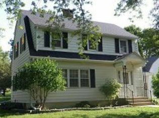 1801 Rolfing St, Charles City, IA 50616
