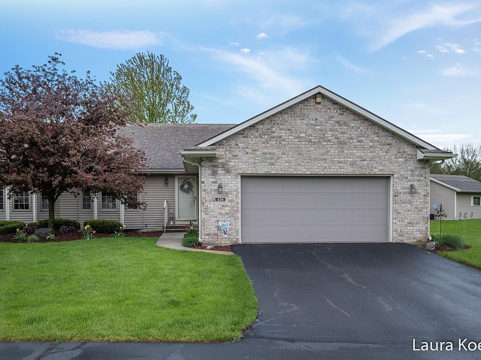 1st image of 439 Falcon Dr #30